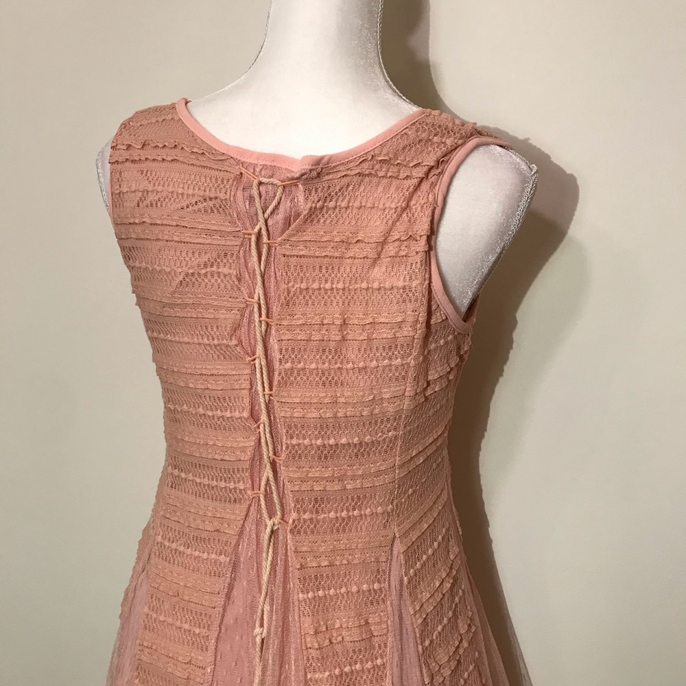 Ryu Lace Dress Sleeveless Dusty Pink Medium - Picture 3 of 11